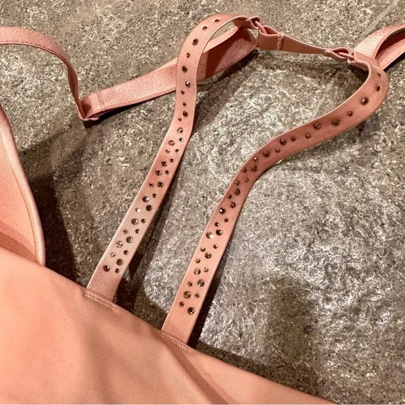 Victoria's Secret Very Sexy Plunge T-back Front Close Bra light pink - Picture 4 of 5